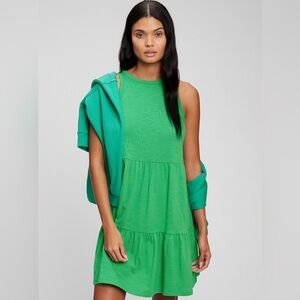 Gap Tiered Sleeveless Mini Dress in Parrot Green